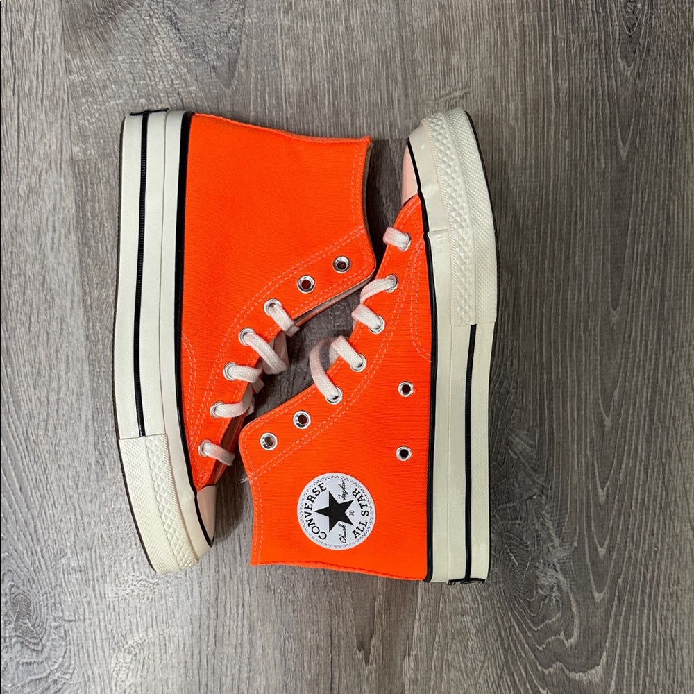 Converse High-Top Sneakers - Bright Orange/hi lighter orange